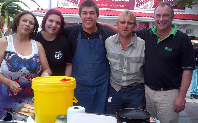 Me Carien Fortuin, Lizandra King, Jack Swart, Christiaan Franken en Chris van Rensburg 